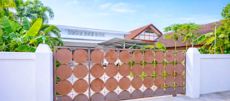 บ้านเดี่ยวชั้นเดียว 4 นอน 2 น้ำ  MRTศูนย์ราชการนนทบุรี 500ม. และสำนักงานเทศบาลนครนนทบุรี 800 ม. 136ตร.ว. 544 ตร.ม. เหมาะทำออฟฟิศ สำนักงาน โกดัง หรือศูนย์กระจายสินค้า เดินทางสะดวก ติดถนนรัตนาธิเบศร์  ราคาเช่า 34,999 บาท/เดือน Single Storey House 4 Bed 2 Bath Near MRT Nonthaburi Civic Center 500 m. and Nonthaburi Municipality Office 800 m. Land Area 136sq.wa. 544sq.m.Rental price 34,999 B-M. Ideal for Office Warehouse Distribution Center Parking for 10 Cars Excellent Access on Rattanathibet Road  ถ.รัตนาธิเบศร์ ติวานนท์ ซ.รัตนาธิเบศร์ 6-12 บางกระสอ เมืองนน