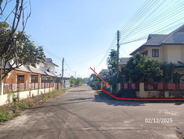 ขายบ้านเดี่ยว 2 ชั้น เมืองเชียงใหม่ โครงการ ชลดาล้านนาไลฟ์   ซอย ภายในโครงการ ถนน สายเชียงใหม่-ฮอด ตำบล ป่าแดด อำเภอ เมืองเชียงใหม่ จังหวัด เชียงใหม่  ราคาโปรโมชั่น  4,369,000  บาท    ลดจาก  5,800,000  บาท ราคาโปรโมชั่นตั้งแต่วันที่ 1 กรกฎาคม 2569 – 30 กันยายน 2569  รายละเอียดทรัพย์ -  เนื้อที่ 97.30 ตร.ว.   พื้นที่ใช้สอย 279.75 ตร.ม. -  3 ห้องนอน 4 ห้องน้ำ -  1 ที่จอดรถ  -  บ้านหันไปทางทิศ เหนือ  พิกัดทรัพย์ : htt