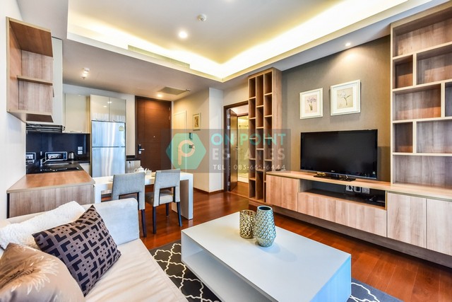 Quattro by Sansiri (Agent Post)                        1 Bedroom 1 Bathroom for Rent** RENTAL PRICE : 48,000 Baht / month (1 Year Contract) **Listing ID : A529Location : Soi Sukhumvit 55Room Type : 1 Bedroom 1 BathroomRoom Size : 50 Sq.m.Function :- Fully Furnished- Gym / Swimming pool / Sauna- BTS Thong Loควอทโทร บาย แสนสิริ ให้เช่า 1 ห้องนอน 1 ห้องน้ำ ** ราคาเช่า : 48,000 บาท ต่อเดือน (สัญญา 1 ปี) **Listing ID : A529พื้นที่ : ซอย สุขุมวิท 55ประเภท : 1 ห้องนอน 1 ห้องน้ำขนาด : 50 ตารางเมตรFunction :- ตกแต่งพร้อมอาศัย ฯ- ส่วนกลางประกอบด้วย ฟิตเนส / สระว่ายน้ำ / ซาวน่า ฯ- BTS ทองหล่อContactJanyanan (Pang)Tel / WhatsApp : +66 (0) 95-66
