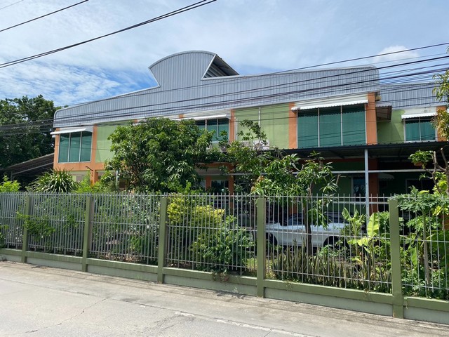 ขายด่วน! โรงงานผลิตที่นอนพร้อมใบ รง.4 (ทำเลคลอง 6 ปทุมธานี)เนื้อที่ 2 ไร่ | พื้นที่ใช้สอย > 3,000 ตร.ม. | พร้อมดำเนินกิจการได้ทันที++ ราคาขายเพียง 23 ล้านบาท (ทำเลศักยภาพสูง ราคาดี น่าลงทุน!++ ราคาขายกิจการ 31 ล้านบาท (ได้ฐานลูกค้าและมีรายได้ต่อเนื่องทันที)ค่าใช้จ่ายวันโอนฝ่ายละ 50/50++ Highlight & จุดเด่นของโรงงานพร้อมใบอนุญาต รง.4: ประกอบกิจการโรงงานได้ถูกต้องตามกฎหมาย ลุยธุรกิจต�
