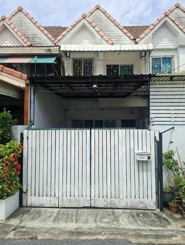 ขายด่วน! ทาวน์เฮ้าส์ 2 ชั้น หมู่บ้านรัชธานี 6 (สายไหม 56/2) 2ห้องนอน 2ห้องน้ำ 17ตร.ว. ติดถนน Main ในโครงการ  ใกล้ปั๊ม ปตท. หาของกินง่าย เดินทางสะดวกสุดๆ --เนื้อหา:โฮมสวีทโฮมที่ตอบโจทย์ชีวิตยุคใหม่! ขายทาวน์เฮ้าส์ 2 ชั้น สภาพดี พร้อมเข้าอยู่ ในโครงการหมู่บ้านรัชธานี 6 บนถนนสายไหม (ซอยสายไหม 56/2) ทำเลศักยภาพสูง ที่ใครๆ ก็ตามหา---Location: สายไหม 56/2 แขวงสายไหม เขตสายไหม กรุงเทพมหานคร 10220https: