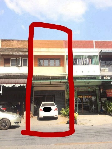 โซนท่าศาลา ขายเพียง 2.8 ล้าน อาคารพาณิชย์ 2 ชั้นครึ่ง ทำเลทอง อ.เมืองเชียงใหม่ #ติดถนน ทำเลค้าขายได้ สายลงทุน–สายรีโนเวท–ทำ #Airbnb ห้ามพลาดรายละเอียดเนื้อที่ 18.5 ตรว.3 ห้องนอน2 ห้องน้ำ1 ห้องโถง1 ที่จอดรถทำเลดี เดินทางสะดวก ใกล้เมือง เหมาะทั้งอยู่อาศัย เปิดร้าน หรือปล่อยเช่าทำธุรกิจ เดิมเคยเป็นร้านเสริมสวย ตัวตึกสภาพดี ไม่มีประวัติเสีย พร้อมต่อยอดได้อีกเพียบ!ขายเพ�