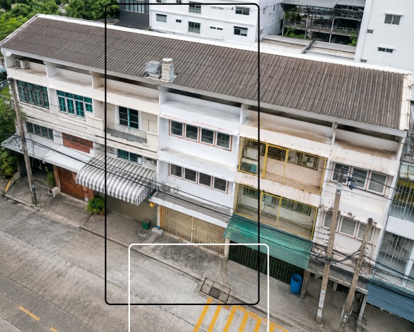 แยกรัชดาภิเษก นนทรี 200 ม.ตึกแถว 3 ชั้น 18 ตร.วา. 3 นอน 3 น้ำ ใกล้เซ็นทรัล พระราม 3 700 ม.ทำเลสาธุประดิษฐ์ เหมาะสำหรับอยู่อาศัย โฮมออฟฟิศ