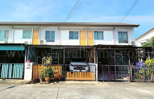 รหัสทรัพย์: N0776ทาวน์โฮม บ้านพฤกษา 111 รังสิต -&nbsp;บางพูน 2 ถูกสุดในโครงการที่ตั้ง: ซอยวัดบางพูน ตำบลบางพูน อำเภอเมืองปทุมธานี จังหวัดปทุมธานี 12000รายละเอียดทรัพย์-&nbsp;ทาวน์โฮม 2 ชั้น ขนาดพื้นที่ 17.3 ตารางวา พื้นที่ใช้สอย 110 ตารางเมตร-&nbsp;3 ห้องนอน, 2 ห้องน้ำ, 1 ห้องรับแขก, 1 ห้องครัวบิวท์อิน, 1 ที่จอดรถ-&nbsp;แอร์ 1 เครื่อง, แทงค์น้ำ+ปั๊มน้ำ-&nbsp;หน้าบ้านหันทางทิศใต้สิ่งอำนวยความสะดวก- ระ�