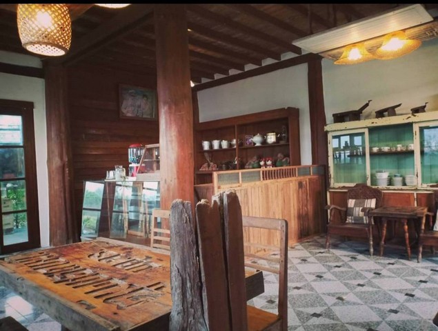 ให้เช่าบ้าน สถานที่ถ่ายทำ ทุกประเภท เช่น หนัง ละคร MV โฆษณา หนังสั้น คอนเท้นท์ และงานทุกประเภท  บ้านไม้ สวยตกแต่งแล้ว บ้านไม้สวยวิวทุ่งนา ย่านไทรน้อยบรรยากาศดีธรราชาติอากาศปลอดโปร่ง เย็นสบาย วิวดี ฟินสุดสุด อยู่แถวไทรน้อย สามารถตกลงและพูดคุยได้ เคยเป็นสถานที่ถ่ายทำหนัง ละคร และอื่นๆ มาก่อน สามารถนำเฟอร์หรืออุปกรณ์ตกแต่งเข้ามาได้สนใจ โทร/line :  0855608433                 096882