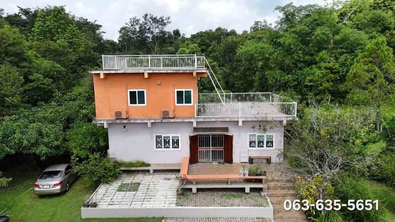 สนใจมาเที่ยวชมโทร ติดต่อ นกได้หลายช่องทางนะคะโทร. 061-494-9665โทร. 063-635-5651 (เบอร์นี้ไลน์เต็มค่ะ)ไลน์ไอดี : @nyland789(ไลน์คลิ๊กแล้วทักมาได้เลยค่ะ) https://lin.ee/R8sP0rj____________________________บ้านสวนในฝัน...ที่หลายคนตามหา พร้อมเข้าอยู่ได้ทันทีให้ธรรมชาติบำบัด ตื่นมาพร้อมอากาศบริสุทธิ์ วิวภูเขา ความสงบ และสวนผลไม้ของตัวเอง... แปลงนี้ตอบโจทย์ที่สุด!ต.นาหินลาด อ.ปากพลี จ.นครนายกบ้าน 2 ชั้น บนพื้นที่ 2 ไร่ 85