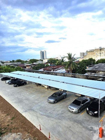 ##คอนโดมิเนี่ยม บางแคคอนโด เรสซิเดนซ์ 53 ตรม.  ติด MRT บางแคโซน : บางแค  กรุงเทพมหานครที่ตั้ง :  17/49 ชั้นที่ 3 อาคาร 1 บางแคคอนโด เรสซิเดนส์ ซ.เอกเจริญถ.เทอดไท แขวงบางแค เขตภาษีเจริญ กทม. 10160ลักษณะโดยทั่วไป- คอนโดมิเนี่ยม บางแคคอนโด เรสซิเดนซ์ พร้อมอยู่ ติด MRT บางแค- 3 ห้องนอน, 1 ห้องโถง,  1 ห้องน้ำ, - พื้นที่ใช้สอย 53.51 ตรม.- รปภ. กล้องวงจรปิด 24 ชั่วโมง- ที่จอดรถสะดวกสบาย, ไม่แออัด- ใกล้ถน�