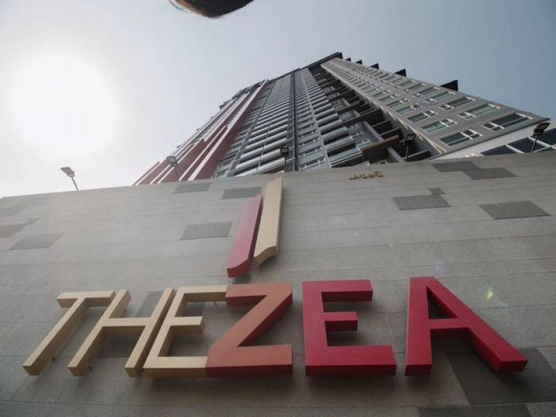 TEL:088-559 5199 คุณเอLine:https://line.me/ti/p/C0eGe0whLXให้เช่าคอนโด The Zea ศรีราชา ติดสุขุมวิท พร้อมวิวทะเลแบบพาโนรามาจากชั้น 21ราคาเช่า 30,000 บาท/เดือนมัดจำ 2 เดือน - ล่วงหน้า 1 เดือนชั้น 21 วิวทะเลพื้นที่ใช้สอย 72 ตารางเมตร2 ห้องนอน 2 ห้องน้ำสิ่งอำนวยความสะดวก* สระว่ายน้ำ* ฟิตเนส* ซาวน่า* ระบบรักษาความปลอดภัย 24 ชั่วโมงทำเล* ใกล้โรบินสัน ศรีราชา* ใกล้โรงพยาบาลพญาไท ศรีราชา* ใกล้นิคมอุตสาหกรรมหลายแห่ง* ใ�