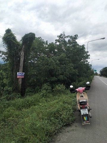 ขายที่ดิน ติดAH1 สวยมากมาย ติดถนนพหลโยธิน ถนนเอเซีย แปลงที่ดินรูปสี่เหลี่ยมผืนผ้า เนื้อที่ 3-1-40 ไร่ โฉนดที่ดินเลขที่ 11317 ต.ตากออก อ.บ้านตาก จ.ตาก  ผ่อนตรงกับเจ้าของได้  เช่า 4000 บาท/ไร่/ปี  แบ่งโฉนดขาย ไร่ละ 1,800,000 บาท ค่าใช้จ่ายวันโอนคนละครึ่ง  แบ่งโฉนดขาย ติดถนนสายหลักใหญ่ของแผนที่ประเทศไทยเส้นทางหลักขึ้นสายเหนือ AH1 ที่สวยติดถนนพหลโยธิน  ที่ดินติดถนนเอเซีย AH1  หน้ากว้