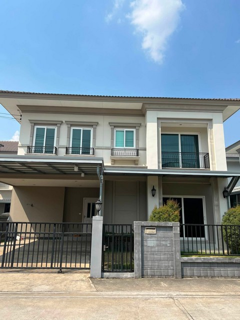 ขายบ้านเดี่ยว 2 ชั้น 55 ตร.ว 4 ห้องนอน แกรนดิโอ วิภาวดี-รังสิต ทิศใต้ ใกล้สวน ใกล้ฟิวเจอร์รังสิต ใกล้ทางด่วน *** ขายราคา 10.9 ล้านบาท *** ราคาเช่า 70,000 บาท/เดือน ติดต่อ::  ชยา โทร/ID Line:: 0942823961   Link Line:: https://line.me/ti/p/3xFA1An8Kcรหัส # T26-1038บ้านเดี่ยว 2 ชั้น แกรนดิโอ วิภาวดี-รังสิต ทิศใต้ ใกล้สวน ใกล้ฟิวเจอร์รังสิต • บ้านใหม่มาก type marano บิ้วอินทั้งหลัง • เนื้อที่ 55 ตร.ว• พื้นที่ใช้สอย 167 ตร.ม• 4 ห้องนอน • 3 ห้องน้ำ• 2 