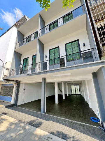 บางมด สุขสวัสดิ์ ให้เช่าอาคารพาณิชย์2คูหา3ชั้น 50ตร.ว.320ตร.ม  โรงพยาบาลบางปะกอก9 อินเตอร์เนชั่นแนล 1.0 กม.