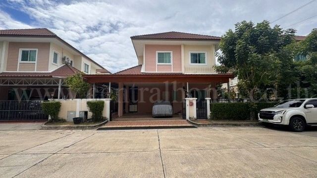 รหัสทรัพย์ :&nbsp;7246-1บ้านเดี่ยว หมู่บ้านนนทรี ฟลอร่า ศาลายา–มหาสวัสดิ์ บ้านสวย พร้อมอยู่ที่ตั้ง : บ้านปลายบาง-บ้านคลองมหาสวัสดิ์ ตำบลศาลากลาง อำเภอบางกรวย จังหวัดนนทบุรี 11130รายละเอียดทรัพย์- บ้านเดี่ยว 2 ชั้น เนื้อที่ 52.5 ตารางวา พื้นที่ใช้สอย 208 ตารางเมตร- 3 ห้องนอน, 3 ห้องน้ำ, 1 ห้องรับแขก, 1 ห้องครัว, 2 ที่จอดรถ-&nbsp;แอร์ 3 เครื่อง, เครื่องทำน้ำอุ่น 1 เครื่อง, แทงก์น้ำขนาด 2,000 ลิต