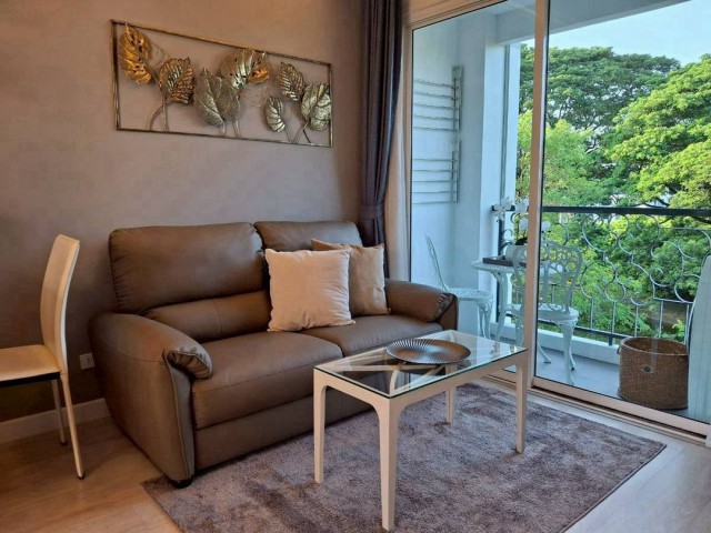 ขายด่วนเพียง 2.25 ล้าน 32 ตรม. The #Spring Condo ห้องสวย วิวโล่ง อยู่สบาย เหมาะทั้งอยู่เองและลงทุน ทำเลเดินทางสะดวก ใกล้แหล่งกิน เที่ยว ช้อป และสิ่งอำนวยความสะดวกครบครันชั้น 4ขนาด 32 ตร.ม.ทิศเหนือ บรรยากาศสบาย ไม่รับแดดแรงช่วงบ่ายขายด่วน 2.25 ล้านบาทค่าโอนกรรมสิทธิ์ 50/50สิ่งอำนวยความสะดวกโครงการสระว่ายน้ำฟิตเนสระบบรักษาความปลอดภัยCCTVระบบคีย์การ์ดที่จอดรถพื้นที่ส่วนกลางสำห