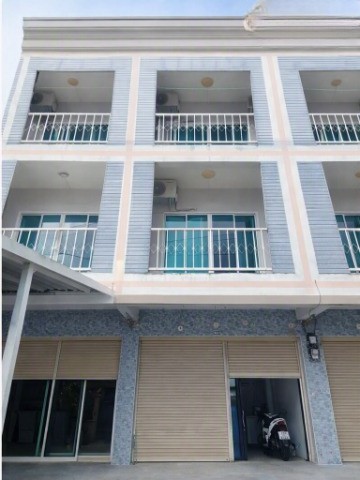 พร้อมแอร์ สนามบินแม่สอด 3.6กม. 20 ตร.วา. โรบินสันแม่สอด 1.1 กม. ตาก ให้เช่า ตึกแถว 3ชั้น 3 นอน 3น้ำ