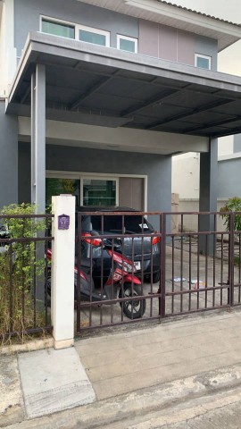 ให้เช่า 20,000 บาท/เดือน #ศุภาลัยเบลล่า #หางดง บ้านเดี่ยว 2 ชั้น #เฟอร์นิเจอร์ครบ #หิ้วกระเป๋าพร้อมเข้าอยู่ได้เลย3 ห้องนอน 2 ห้องน้ำ1 ห้องนั่งเล่น1 ห้องครัว1 ที่จอดรถ20,000 บาท/เดือน สัญญา 1 ปีสิ่งอำนวยความสะดวกสวนสาธารณะมีการรักษาความปลอดภัย (รปภ.)ใกล้ Makro IKEA Dechatlon หางดง,ใกล้โรงเรียน ABA, Hana, Sunshine, Merriton, etc. ใกล้สนามกอล์ฟ Pimantip, North Hill, HangDong