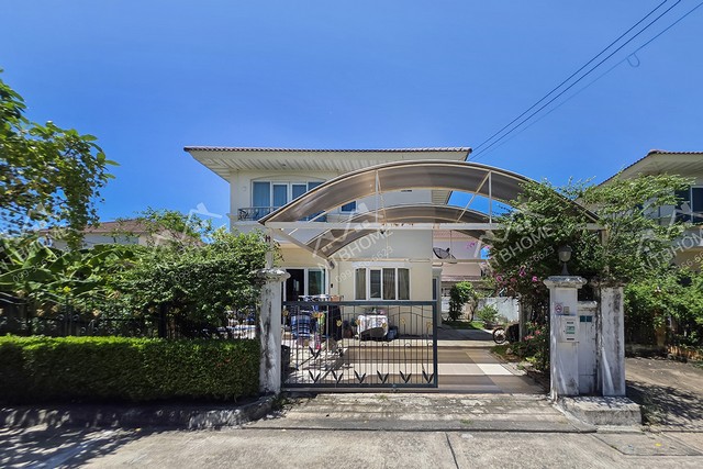 บ้านเดี่ยว 2 ชั้น ศุภาลัย การ์เด้นวิลล์ วงแหวน ปิ่นเกล้า – พระราม 5 แปลงมุม ต่อเติมครบ ทำเลดี ใกล้ตลาดลุงออม* พื้นที่ 52.3 ตร.ว ฟังก์ชัน 3 ห้องนอน 2 ห้องน้ำ 2 ที่จอดรถ ต่อเติมโรงรถและต่อเติมครัวปิดหลังบ้าน แถมปั๊มน้ำแทงค์น้ำพร้อมใช้งาน มีพื้นที่ใช้สอยรอบตัวบ้าน* ทำเลดีอยู่ในแหล่งชุมชน ใกล้ตลาดลุงออม ปั๊มน้ำมัน 7-11 การเดินทางสะดวกเข้าออกได้ทั้ง ถนนศาลาธรรมพสน์ ถนน