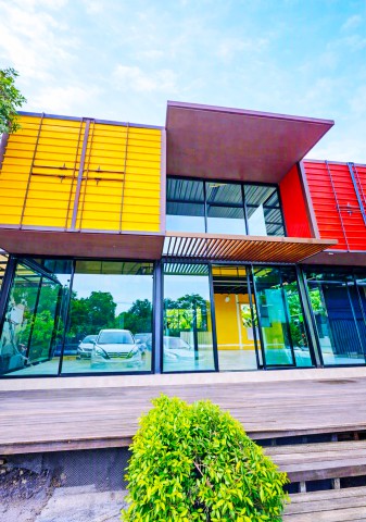พุทธมณฑลสาย 2 สาย 3 นครลุง หมู่บ้านเศรษฐกิจ ให้เช่าโกดังพร้อมออฟฟิศ 2 ชั้น พื้นที่ 220 ตร.วา. พื้นที่โกดัง 450 ตร.ม. 2 นอน 2 น้ำ พร้อมพื้นที่ใช้งานกว้างขวาง 48,999 B-M.ใกล้รร.กสิณธรวิทยา 1.2 กม. เหมาะสำหรับเก็บสินค้า วัสดุ หรือใช้เป็นโรงงาน ไฟฟ้า 3 เฟส และทางเข้า-ออกได้ 2 ทาง ทำเลสะดวก เชื่อมต่อถนนทวีวัฒนาEconomic Village Buddhamonthon Sai2 Sai3 NakhonLuang Warehouse with 2-story office space for rent 220 sq.wa. 880 sq.m. 450 sq.m. 2bed 2bath 48,999B-M. Spacious usable area near Kasinthorn Wittaya School 1.2km. Sui