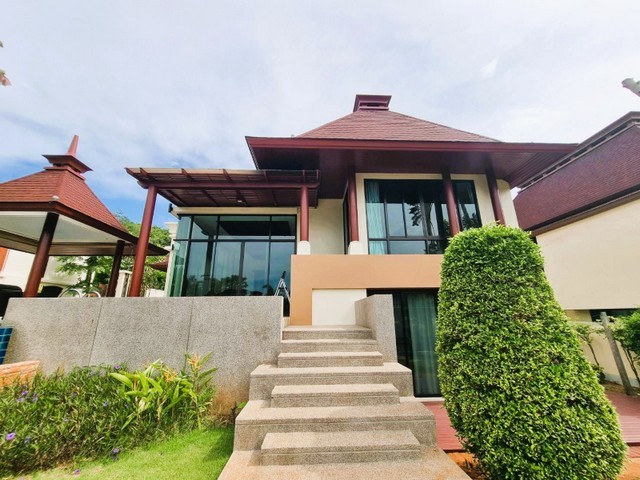 96950 ขาย บ้าน พาโนรามา ปราณบุรี ประจวบคีรีขันธ์ 96950 สถานที่ใกล้ หาดทรายน้อย 3 ห้องนอน 161 ตร.วารหัสทรัพย์ : 96950ต้องการ : ขายประเภทอสังหา : บ้านสถานที่ : พาโนรามา วิลเลจ ปราณบุรี ประจวบคีรีขันธ์จังหวัด: ประจวบคีรีขันธ์   อำเภอ : ปราณบุรี   ตำบล : วังก์พง   ถนน : *ซอย : *สถานที่ใกล้ : หาดทรายน้อยพื้นที่ : 161 ตารางวาพื้นที่ใช้สอย (ตร.ม.) : 347 ตารางเมตรจำนวนห้องนอน : 3 ห้องจำนวนห้องน้ำ : 2 ห้องจำ�