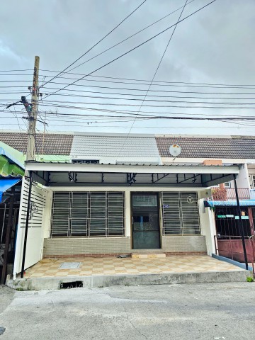 BTSสายหยุด120ม.  แยกสะพานใหม่ พหลโยธิน โฮมออฟฟิศ 3 นอน 3 น้ำ  36 ตร.ว. 200ตร.ม.  29,998B-M.รีโนเวทใหม่ สไตล์โมเดิร์นอุตสาหกรรม พร้อมพื้นที่เชิงพาณิชย์ ทำเลทอง เดินทางสะดวก เหมาะทำสำนักงาน ร้านค้า คาเฟ่ คลินิก หรือพักอาศัย ใกล้รร.นิเวศน์วารินทร์ 600 ม.รพ.ตลาด และสนามบินดอนเมือง เชื่อมต่อถนนหลักหลายสาย ทางด่วนดอนเมืองBTS SaiYud 120m. Saparnmai Phahonyothin Rd. 3Bed 3Bath Home Office 36sq.wa. 200sq.m. 29,998B-M. Newly renovated in modern industrial style with commercial space Suitable for o