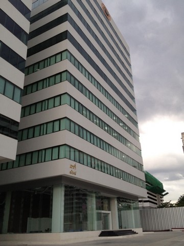ออฟฟิศให้เช่ารัชดา พระราม9 ห้วยขวาง  อาคารรุ่งโรจน์ธนกุล  รถใต้ดินสถานีพระราม9 ห้วยขวาง เขตห้วยขวาง  ขนาดพื้นที่ให้เช่าเริ่ม 100  ตรม. ขึ้นไป O84,543,4833 - O86,397,4454 ดูข้อมูลอาคารอื่นที่ www.irentoffice.com ยินดีรับฝากขาย-เช่าสำนักงานค่าประกันการเช่า    3    เดือนค่าเช่าล่วงหน้า      1    เดือนสัญญาการเช่าสำนักงาน3ปีขนาดพื้นที่ให้เช่า100 ตารางเมตรขึ้นไป  ขนาดพื้นที่และค่าใช้จ่ายต่างๆ อาจมีการ�