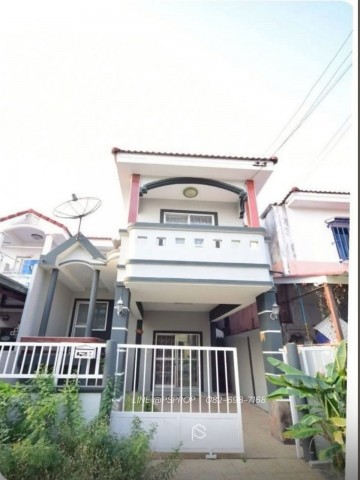 บ้านเช่าบางเเสนวิลล่า ใกล้หาดบางแสนหมู่บ้านแสนสุข วิลล่าถนนสุขุมวิท ข้าวหลามตัดใหม่ ทางเลี่ยงหนองมนพร้อมเข้าอยู่ HR00253 ห้องนอน 3 ห้องน้ำ 2 ชั้น (1ห้องโถง 1ห้องนั่งเล่น 1ห้องครัว) 24 ตารางวาค่าเช่า 7,500 ต่อเดือน (สัญญา 1 ปี)ประกัน 2 เดือน + ล่วงหน้า 1 เดือน —————————————————เฟอร์นิเจอร์ครบ- แอร์ 2เครื่อง- ที่นอน - ตู้เสื้อผ้า—————————สิ่งอำนวยความสะดวก- จอดรถได้ 1 คัน- จนท.รั�