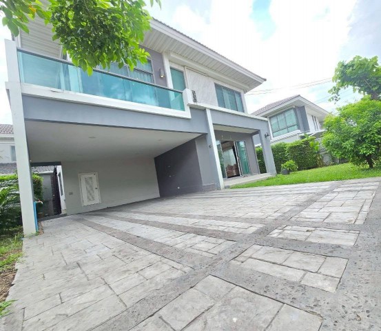ให้เช่า #บ้านเดี่ยว หมู่บ้านเพอร์เฟคเพลส พระราม 9 - กรุงเทพกรีฑา #ใกล้โรงเรียนนานาชาติไบรท์ตัน #ย่านกรุงเทพกรีฑาราคาเช่า : 70,000 บาท/เดือน#รายละเอียดประเภททรัพย์ : บ้านเดี่ยว 2 ชั้นหมู่บ้าน : เพอร์เฟคเพลส พระราม 9 - กรุงเทพกรีฑาขนาด : 74.5 ตารางวาพื้นที่ใช้สอย : 176 ตรม.จำนวนห้อง : 4 ห้องนอน 3 ห้องน้ำ - 1 ห้องครัว - 1 ห้องนั่งเล่น- 1 ห้องพระ- 1 ห้องแม่บ้านพร้อมห้องน้ำที่จอดรถ : 4 คันทิศบ�