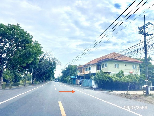 ขายบ้านเดี่ยวปทุมธานี โครงการ เกษตรนนทรี 1     ซอย ภายในโครงการ ถนน เลียบคลอง 6 ฝั่งตะวันออก ตำบล บึงคำพร้อย อำเภอ ลำลูกกา จังหวัด ปทุมธานี  ราคาโปรโมชั่น  3,217,000   บาท    ลดจาก  4,201,000   บาท ราคาโปรโมชั่นตั้งแต่วันที่ 1 กรกฎาคม 2569 – 30 กันยายน 2569  รายละเอียดทรัพย์ -  เนื้อที่ 125.00 ตร.ว.  พื้นที่ใช้สอย 428.75 ตร.ม. -  4 ห้องนอน 4 ห้องน้ำ -  1 ที่จอดรถ  -  บ้านหันไปทางทิศ ใต้  พิกัดทรัพย์ : https://maps.app.goo.gl/AjuaM7hPSLwMGVTF6