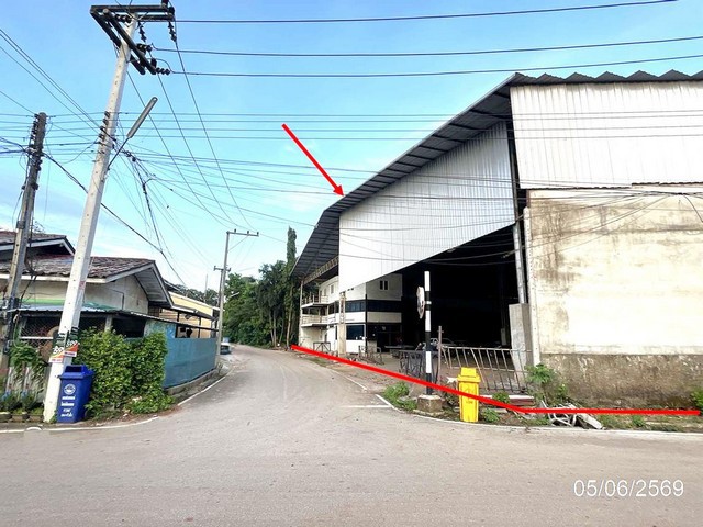 ขายโรงงาน สระแก้ว ถนน จันทบุรี-สระแก้ว ตำบล เขาฉกรรจ์ อำเภอ เขาฉกรรจ์ จังหวัด สระแก้ว  ซอย เทศบาล 16 ถนน จันทบุรี-สระแก้ว (ทล.317) ตำบล เขาฉกรรจ์ อำเภอ เขาฉกรรจ์ จังหวัด สระแก้ว  ราคาโปรโมชั่น 18,237,000 บาท    ลดจาก 24,398,000 บาท ราคาโปรโมชั่นตั้งแต่วันที่ 1 กรกฎาคม 2569 – 30 กันยายน 2569  รายละเอียดทรัพย์ -  เนื้อที่ 2 ไร่ 2 งาน 36.4 ตารางวา พื้นที่ใช้สอย 3,395.625 ตร.ม. -  2 ห้องนอน 2 ห้องน้ำ  -  บ้านหันไปทางทิ