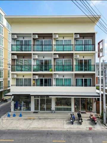 ให้เช่าอาคารสำนักงาน 4ชั้น 5นอน ใกล้ MRTรัชดาภิเษก 400 ม. พร้อมแอร์ 6 ตัว วิภาวดีรังสิต 29,998บาท/เดือน 3น้ำ  20ตร.ว.  240ตร.ม. ทำเลวิภาวดีฯ ใกล้รพ.รัชดาภิเษก 900 ม.ตลาด และศูนย์การค้า เหมาะสำหรับสำนักงาน และธุรกิจ เดินทางสะดวก เชื่อมต่อเชื่อมต่อถนนวิภาวดีรังสิต รัชดาภิเษก ลาดพร้าว และพื้นที่จตุจักรได้สะดวก Vibhavadi Rangsit 4-story office building for rent 5bed MRT Ratchadaphisek 400m. 6a/c 29,998THB/month. 3bath 20sq.m. land area 240sq.m. usable area with  near and Ratchadaphisek Hospital 900 m. S