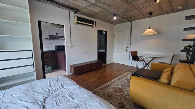 ขาย One Thonglor Station สตูดิโอลอฟท์ 31 ตร.ม. ชั้น 6 ใกล้ BTS ทองหล่อ 200 ม. แต่งครบพร้อมอยู่ Yield สูง 8%+ เพียง 3.65 ลบ.