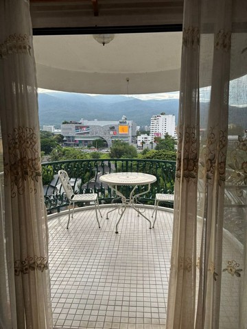 ให้เช่า 12,200 บาท/เดือน 45 ตรม. #Hillside4 Condo #นิมมาน #วิวภูเขา #MAYA #เฟอร์นิเจอร์ครบ ทำเลทอง เดินไปช้อป กิน เที่ยว ได้ครบในที่เดียว #หิ้วกระเป๋าพร้อมเข้าอยู่ได้เลยขนาด 45 ตร.ม.1 ห้องนอน1 ห้องน้ำระเบียงสถานที่ใกล้เคียงMAYA Lifestyle Shopping CenterOne NimmanChiang Mai UniversityThink ParkNimmanhaemin Roadสิ่งอำนวยความสะดวกในโครงการสระว่ายน้ำฟิตเนสระบบรักษาความปลอดภัย 24 ชม. / Key Cardที่จอดรถร้านค้า ร้านอาหารภายในโครงการอยากได้อสังหาโ�