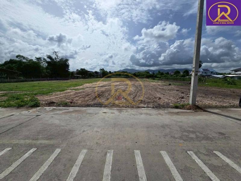 ที่ดินแปลงสวย วิวภูเขา ขายถูก 4 ไร่ 40 ตร.ว. เหมาะจัดสรร หรือทำโครงการหมู่บ้าน ใกล้ถนนข้าวหลาม  ต.ห้วยกะปิ อ.เมืองชลบุรี จ.ชลบุรี