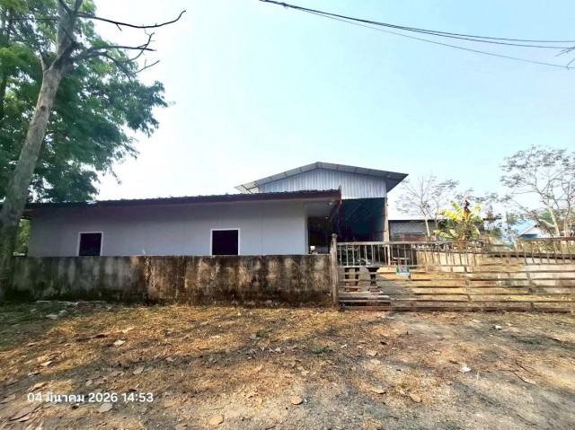 ขาย บ้านเดี่ยว/ทาวน์เฮ้าส์/คอนโด โกดัง เชียงใหม่  ถนน บ้านป่าลาน-บ้านป่าฝาง (ชม.ถ.1-0098) ตำบล ป่าลาน อำเภอ ดอยสะเก็ด จังหวัด เชียงใหม่  ราคาโปรโมชั่น  2,196,000    บาท    ลดจาก   2,676,000   บาท ราคาโปรโมชั่นตั้งแต่วันที่ 1 กรกฎาคม 2569 – 30 กันยายน 2569  รายละเอียดทรัพย์ -  เนื้อที่ 119.00 ตารางวา  พื้นที่ใช้สอย 192 ตร.ม.    พิกัดทรัพย์ : https://maps.app.goo.gl/BdXQawc81agnDnXX9  สถานที่ใกล้เคียง   -ตลาดแม่กวง -โฮมโปรเชียงใหม่ สันทรา�
