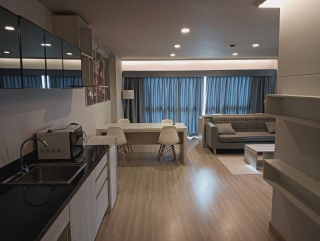 CM04471 ขาย คอนโด เอ ดี เลค แอนด์ รีสอร์ท หัวหิน AD Lake And Resort Hua Hin ถนนเพชรเกษม ตำบลชะอำ อำเภอชะอำ จังหวัดเพชรบุรี 76120คอนโดชะอำห้องมุมไซส์ใหญ่ ขายด่วน ต่ำกว่าทุน ด้วยบรรยากาศเงียบสงบเหมือนอยู่บ้านพักตากอากาศส่วนตัว*จาก 3.5 ล้าน ลดเหลือ 2.85 ล้านบาท กู้ได้เต็มจำนวน&nbsp; ( สนใจจริง ต่อรองได้ พร้อมพิจารณาข้อเสนอจริงจัง)*ขายราคาต่ำกว่าราคาประเมิน สามารถยื่นกู้ได้เกินวงเงิน มีโอกา�