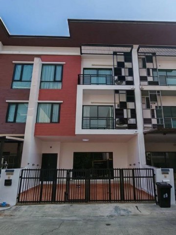 ให้เช่าโฮมออฟฟิศ 3 ชั้น 196 ตรม. ไอฟีล บางนา iField Bangna ติดถนนกาญจนาภิเษก ใกล้เมกะบางนา **จดบริษัทได้ติดต่อ:: ชยา โทร/ID Line:: 0942823961Link Line:: https://line.me/ti/p/3xFA1An8Kcรหัส# T26-1143Home office 3 ชั้น โครงการ ไอฟีล บางนา iField Bangna๐ เนื้อที่ 21.3 ตรว.๐ พื้นที่ใช้สอย 196 ตร.ม.๐ 3 ห้องนอน 3 ห้องน้ำ๐ 1 ห้องนั่งเล่น 1 ห้องครัว๐ จอดรถในบ้านได้ 1 คัน๐ เฟอร์นิเจอร์และเครื่องใช้ไฟฟ้า :: โซฟา โต๊ะกินข้าว / แอร์ 5 เครื่อง / น้ำอุ่น 2 เครื่องซักผ้�