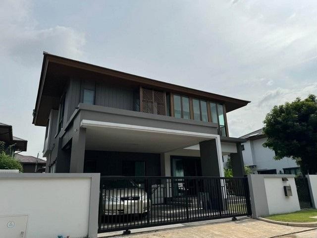 ให้เช่าบ้านเดี่ยว โครงการ บุราสิริ พัฒนาการ ซอยพัฒนาการ 87 ถนนพัฒนาการ-อ่อนนุชตัดใหม่ เขตประเวศติดต่อ คุณปอ : 061 619 8565ID line: 061 619 8565แอดไลน์กดที่ลิงค์นี้ได้เลยครับ : https://line.me/ti/p/zu0mm-ozFXติดต่อ คุณบิว : 081 252 3279 ID line: 061 787 9691แอดไลน์กดที่ลิงค์นี้ได้เลยครับ : https://line.me/ti/p/SR5Ehdv_q-** รหัส BT420ราคาพิเศษลดเหลือ 150,000 บาท/เดือน (ลดจาก 200,000)- บ้านเดี่ยว โครงการ บุราสิริ พัฒนาการ (Burasiri Pattanakarn)- พื้นที่ใช้สอย 250 ตารางเมตร- 4 ห้อ�