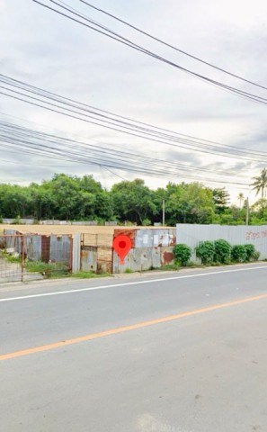 เหมาะสำหรับทำการค้า ทำธุรกิจ หรือพัฒนาโครงการ ขนาดที่ดิน 210 ตร.ว.ถูกมาก ตรม.ละ 40บาท กาญจนาภิเษก พุทธมณฑลสาย 1 ที่ดินริมถนนราชมนตรี ใกล้รร.นานาชาติ SISB ธนบุรี 600 ม. และ รร.นานาชาติสิงคโปร์ 750 ม. พื้นที่ 840 ตร.ม.รูปทรงสี่เหลี่ยมผืนผ้า ทำเลดี เชื่อมต่อหลัก และรถไฟฟ้าได้สะดวก รายล้อมด้วยสถานศึกษา ตลาด แหล่งช้อปปิ้ง และระบบขนส่งสาธารณะ  34,999 บาท/เดือน Very cheap 40 bpsqm. Kanchanaphisek Phutthamonthon Sai 1 land plot 