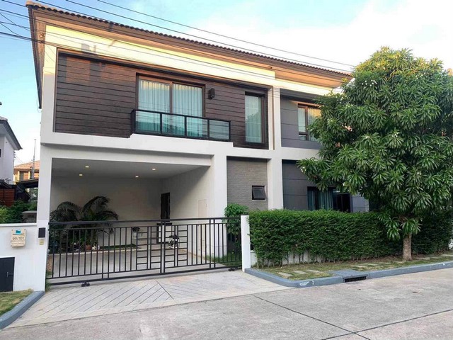 PP524 ขายบ้านเดี่ยว 2 ชั้น โครงการ เซนโทร รามอินทรา จตุโชติ CENTRO Ramindra Chatuchot ตกแต่งพร้อมเข้าอยู่ราคา 7,900,000 บาทติดต่อ คุณช่อผกา โทร 0616198565 LINE 0616198565สำรอง LINE 0812523279 ส่งลิ้งก์ไว้ได้เลย-ขายบ้านเดี่ยว 2 ชั้น โครงการ เซนโทร รามอินทรา-จตุโชติ CENTRO Ramindra-Chatuchot-ที่ดินขนาด 54.6 ตารางวา-พื้นที่ใช้สอย 196 ตารางเมตร-4 ห้องนอน 4 ห้องน้ำ -2 ที่จอดรถ -บ้านน่าอยู่ โปร่งโล่ง สบาย สภาพเอี่ยม-ถังเก็บน้ำบนดิน 1,500 ลิตร /ปั๊ม