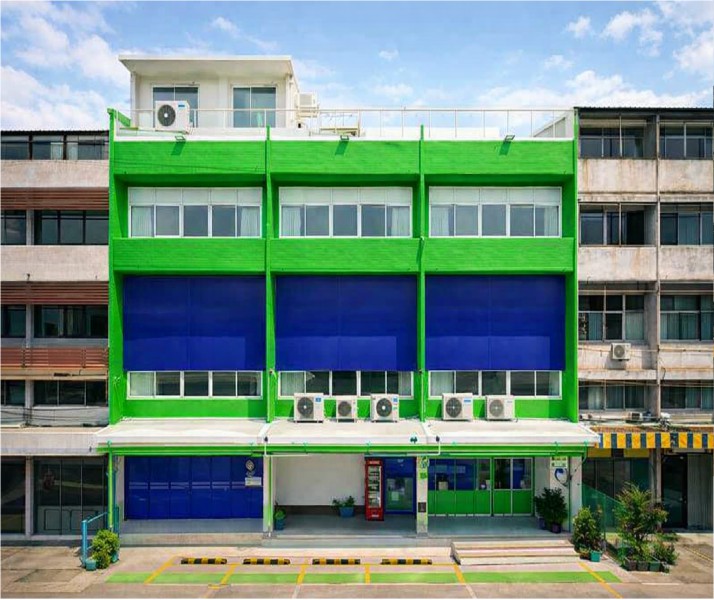 ให้เช่า 58,998 B-M.ใกล้ถนนรามคำแหงให้เช่า ตึกแถว 3 คูหา รพ.รามคำแหง 900 ม. การกีฬาแห่งประเทศไทย 900 ม.8 นอน 4 น้ำ  720 ตร.ม.เหมาะสำหรับคลังสินค้า ร้านค้า ร้านอาหาร สำนักงาน และธุรกิจ ใกล้ราชมังคลากีฬาสถาน 1.0 กม.สถานศึกษา โรงพยาบาล และศูนย์การค้า เดินทางสะดวก เชื่อมต่อถนนหลัก รถไฟฟ้า และมอเตอร์เวย์ได้ง่ายFor Rent 3 adjoining shophouses Ramkhamhaeng Hospital 900 m. Sports Authority of Thailand 900 m.  8 bed 4 bath and 720 sq.m. 58,998 B-M. Near Ramkhamhaeng Road and Ramkhamhaeng Hospital 900 m. Suitable fo