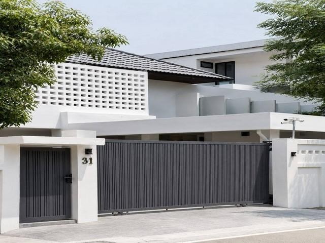 บ้านพร้อมอยู่ ให้เช่าบ้านเดี่ยว 2ชั้น ย่านถนนพระราม 9 บ้านตกแต่งพร้อมเข้าอยู่ราคาเช่า 150,000 บาท/เดือน (ประกัน2 ล่วงหน้า1)สนใจนัดชมสถานที่หรือสอบถามข้อมูลเพิ่มเติมโทร : 0618959195 มี่(Agent)Line id : 0618959195#ForRent #ให้เช่าบ้านเดี่ยว 2ชั้น ย่านถนนพระราม 9 บ้านตกแต่งพร้อมเข้าอยู่เนื้อที่ 120 ตารางวา พื้นที่ใช้สอย 300 ตารางเมตร3 ห้องนอน 4 ห้องน้ำ 1 ห้องแม่บ้าน 1 ห้องครัว จอดรถได้ 4 คัน- มี Countyard กลางบ้�