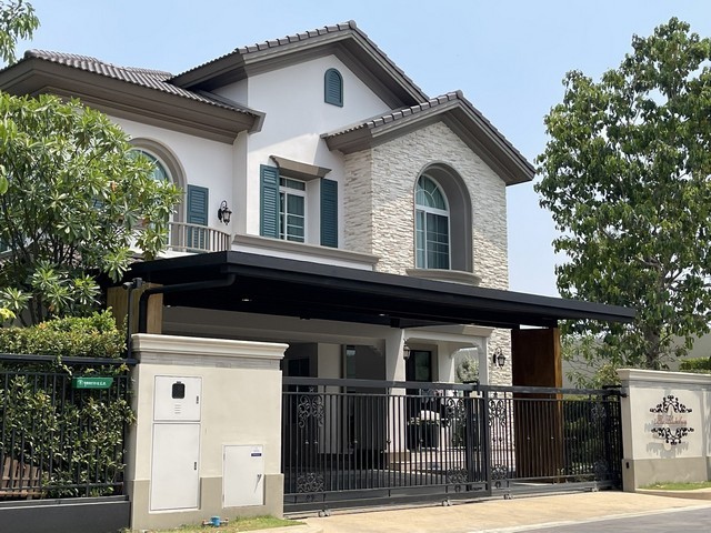 ให้เช่าบ้านเดี่ยวหรู นันทวัน รามอินทรา-พหลโยธิน 50 บ้านแปลงมุม เฟอร์นิเจอร์ครบ พร้อมอยู่ ทำเลวัชรพล-เทพรักษ์ ใกล้ทางด่วนและ BTS สายหยุดรายละเอียดทรัพย์- บ้านเดี่ยว 2 ชั้น แปลงมุม- ที่ดิน 108 ตารางวา- พื้นที่ใช้สอย 291 ตารางเมตร- 4 ห้องนอน 4 ห้องน้ำ- 1 ห้องแม่บ้าน- จอดรถ 3-4 คัน- บ้านหันหน้าทิศใต้- เฟอร์นิเจอร์ครบ พร้อมอยู่จุดเด่น- บ้านแปลงมุม- โครงการ Luxury จาก Land & Houses- ใกล้ทางด่ว�