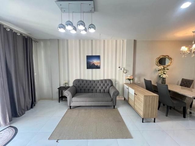 Townhomeพร้อมอยู่ ทาวน์โฮม 3ชั้น หมู่บ้านรื่นฤดี7 รามอินทรา-หทัยราษฎร์ บ้านตกแต่งพร้อมอยู่สนใจนัดชมสถานที่หรือสอบถามข้อมูลเพิ่มเติมโทร : 061-895-9195 คุณมี่ (Agent)Line id : 0618959195ราคาเช่า 23,000 บาท/เดือน (ประกัน2 ล่วงหน้า1)#ForRent #ให้เช่าทาวน์โฮม 3ชั้น หมู่บ้านรื่นฤดี7 รามอินทรา-หทัยราษฎร์ บ้านตกแต่งพร้อมอยู่เนื้อที่ 18 ตารางวา พื้นที่ใช้สอย 181 ตารางเมตร4 ห้องนอน 1 ห้องนั่งเล่น 3 ห้องน้ำ 1 ครัวเล�