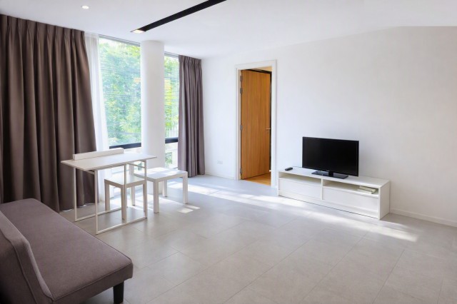 Central Embassy 325 ม.BTSเพลินจิต 320ม. ลด 35% ซอยนายเลิศ คอนโด 1นอน 1น้ำ The Nest Ploenchit ห้องมุม ชั้น2 41ตร.ม.   และโรงพยาบาลบำรุงราษฎร์ 850 ม. ใกล้ปาร์คนายเลิศ ราคาเช่าเพียง 19,999 บาทต่อเดือนCentral Embassy 325m. BTS PhloenChit 320m. 35% Discount Soi NaiLert 1Bed Condo 1Bath at The Nest Ploenchit Corner Unit on the 2nd Floor 41 sq.m.,  Central Embassy325m. and 850 m. from Bumrungrad Hospital, near Nai Lert Park, available for only 19,999 baht per monthซอยนายเลิศ แขวงลุมพินี เขตปทุมวัน กรุงเทพมหานคร41 ตร.ม. 41 sq.m.รายละเอียดอาคารThe Nest Ploenchit คอนโด Low Rise ใจกลางเพลินจิต โครงการส�