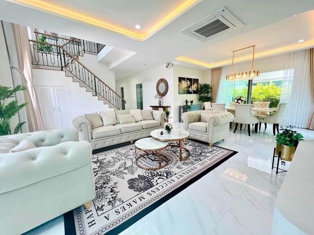 ให้เช่าบ้านเดี่ยว ย่านบางนา กม.5 หมู่บ้าน แกรนดิโอ บางนา ตกแต่งสวยพร้อมพักอาศัย** Agent **ติดต่อ คุณปอ : 061 619 8565ID line: 061 619 8565แอดไลน์กดที่ลิงค์นี้ได้เลยครับ : https://line.me/ti/p/zu0mm-ozFXติดต่อ คุณบิว : 081 252 3279 ID line: 061 787 9691แอดไลน์กดที่ลิงค์นี้ได้เลยครับ : https://line.me/ti/p/SR5Ehdv_q-** รหัส BT458ราคาเช่า 150,000 บาท /เดือน สัญญาเช่า 1 ปีราคาเช่า 140,000 บาท /เดือน สัญญาเช่า 2 ปี(ประกัน 2 เดือน + ล่วงหน้า 1เดือน)***งดสัตว์เลี้ยง / งดสูบบุหรี่ใ