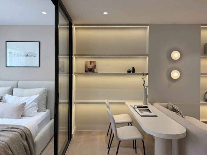 ให้เช่า 18,000/เดือน*D Condo Campus (ดีคอนโด แคมปัส)ใกล้ มช. แค่ 400 เมตร ติดประตูวิศวะ เดินไปเรียนได้สะดวก.• ขนาด 29.9 ตร.ม.• ชั้น 1 วิวสวน ตึก C1 ห้องนอน1 ห้องน้ำห้องรับแขกห้องครัวมุมทำงานมุมทานอาหารระเบียงส่วนตัว.ห้องรีโนเวทใหม่ทั้งหมด Build in หรูทั้งห้อง สวยที่สุดในโครงการ Fully furnished พร้อมหิ้วกระเป๋าเข้าอยู่ .เครื่องใช้ไฟฟ้าครบ พร้อมอยู่ / ปล่อยเช่าได้ทันที• เครื่องปรับอากาศ (Air Conditioner)• ท�