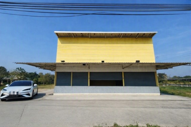 เมืองสระบุรี ร้านค้าใหญ่ 1ไร่ 63ตรว. 600 ตร.ม. 24,998บาท/เดือน ถูกที่สุดในโลก นาโฉง สะพานข้ามแยกเสาไห้ 350 ม.นาโฉง ที่ดินพร้อมอาคาร 1 ชั้น  ที่ดินถมแล้วติดถนนใหญ่บายพาสสระบุรี ทำเลดีใกล้รพ.สัตว์เมืองเพรียว 750 ม.ชุมชน ตลาด และเส้นทางหลัก เหมาะสำหรับทำธุรกิจ ร้านค้า สำนักงาน  หรือกิจการหลากหลายประเภท สามารถเดินทางเข้าสู่ตัวเมืองสระบุรี และเชื่อมต่อถนนสายสำคัญได้สะดวกChea