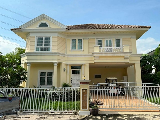 PP529 ขายบ้านเดี่ยว (พร้อมคนเช่า) โครงการ เพอร์เฟค เพลส รามคำแหง 164  Perfect Place Ramkhamhaeng โซนติดโรงเรียนร่วมฤดีขายบ้าน 9,900,000 บาทติดต่อ คุณช่อผกา โทร 0616198565 LINE 0616198565สำรอง LINE 0812523279 ส่งลิ้งก์ไว้ได้เลย-ขายบ้านเดี่ยว (พร้อมคนเช่า) โครงการเพอร์เฟค เพลส รามคำแหง 164  Perfect Place Ramkhamhaeng โซนติดโรงเรียนร่วมฤดี-ที่ดิน 77 ตารางวา-4 ห้องนอน -3 ห้องน้ำ -1 ห้องแม่บ้าน-บ้านมีพื้นที่ด้านข้าง แปลงสวย ร่มรื่น ซอยรามคำแหง