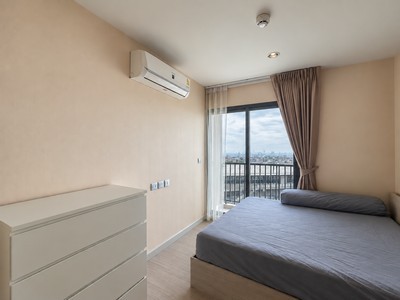 ห้องสวยพร้อมอยู่ ขายคอนโด แอสปาย เอราวัณ ไพร์ม (Aspire Erawan Prime) 35.29 ตร.ม. ติด BTS ช้างเอราวัณ 0 เมตร! .TPI-3489.Aspire Erawan Prime (แอสปาย เอราวัณ ไพร์ม)✅ ชั้น 7✅ ขนาด 35.29 ตร.ม.✅ 1 ห้องนอน✅ 1 ห้องอเนกประสงค์✅ 1 ห้องน้ำ✅ ห้องสวย พร้อมเข้าอยู่✅ แบ่งพื้นที่เป็นสัดส่วน ใช้งานได้จริง✅ เฟอร์นิเจอร์และเครื่องใช้ไฟฟ้าพร้อม.✅✅**ขายเพียง 2,990,000 บาท!!**✅✅**ซื้ออยู่เองก็สะดวก ซื้อไว้ลงทุนก็ปล่อยเช่าง่าย!!**ห้องอเนกปร�