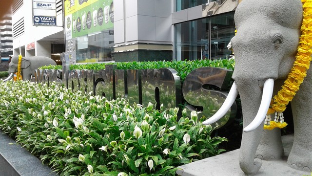 ออฟฟิศให้เช่าสุรวงศ์ สีลม บางรัก อาคารไทยสมุทร รถไฟฟ้าบีทีเอสสถานีศาลาแดง สุริยวงศ์ เขตบางรัก  ขนาดพื้นที่ให้เช่าเริ่ม 60  ตรม.ขึ้นไป  O84,543,4833 - O86,397,4454 ดูข้อมูลอาคารอื่นที่ www.irentoffice.com ยินดีรับฝากขาย-ให้เช่าสำนักงานค่าประกันการเช่า    3    เดือนค่าเช่าล่วงหน้า      1    เดือนสัญญาการเช่าสำนักงาน3ปีขนาดพื้นที่ให้เช่า 60 ตารางเมตรขึ้นไปขนาดพื้นที่และค่าใช้จ่ายต่างๆ อาจมีการป�