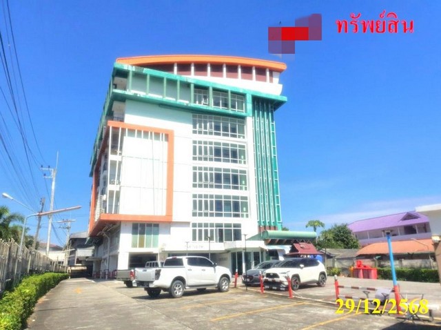 ขาย คอนโด คาร์พิเดี้ยม คอนโดทาวน์  ซอยสดใส ถนนสุขุมวิท (ทล.3) ตำบลเนินพระ อำเภอเมืองระยอง ระยอง  ราคา 1,363,000 บาท ( ราคาต่อรองได้ )  รายละเอียดทรัพย์ -  เนื้อที่ - ตารางวา  พื้นที่ใช้สอย 30.28 ตารางเมตร -  1 ห้องนอน 1 ห้องน้ำ  -  1 ที่จอดรถ  -  คอนโดหันไปทางทิศ  พิกัดทรัพย์ :   https://maps.app.goo.gl/7CefvChySRVGkjhD9  สถานที่ใกล้เคียง   - โฮมโปร ระยอง - ตลาดสตาร์ไนท์บาร์ซ่า - เซ็นทรัล ระยอง - บุญถาวร ระยอง รหัสทรัพย์ (Code